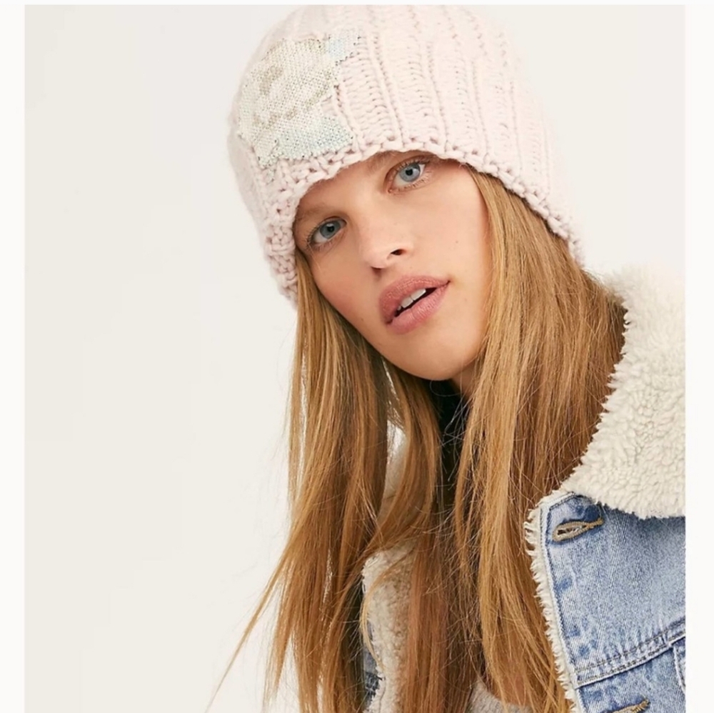 Free People Everything Rosy Beanie
